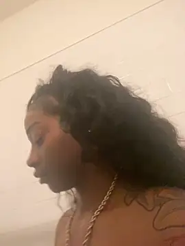 prettybrown9 online show from February 2026 01:27:01 AM