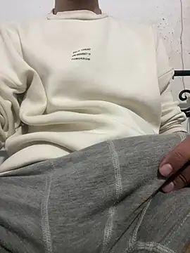 h4k1m33 online show from February 2026 11:55:02 PM