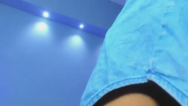 Wildkiitty online show from April 2026 05:48:02 AM