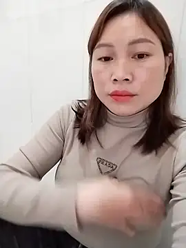 cong1122 online show from February 2026 02:00:02 AM