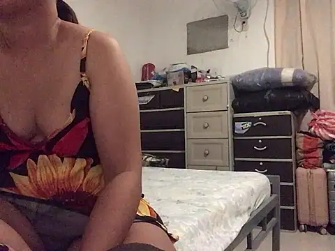 lady candy85 online show from February 2026 07:21:02 PM