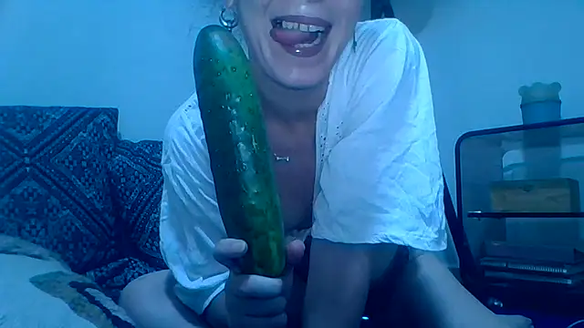 Snapshot of Nikita_05 chatting on July 2026 04:18:02 PM Nikita 05 online show from July 2026 04:18:02 PM