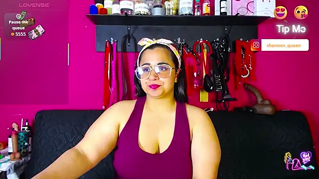 Snapshot of shannon_queen- chatting on June 2026 03:06:02 AM shannon queen- online show from June 2026 03:06:02 AM