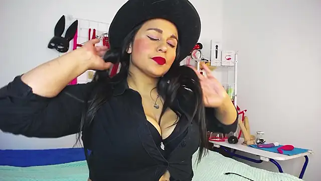 shannon queen- online show from February 2026 03:50:01 AM