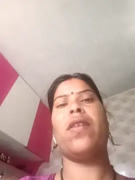 Snapshot of Roz-yrani chatting on February 2026 05:58:01 AM Roz-yrani online show from February 2026 05:58:01 AM