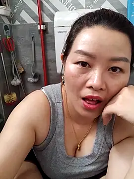 Snapshot of Jennie_dogy chatting on May 2026 01:17:02 AM Jennie dogy online show from May 2026 01:17:02 AM