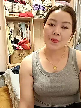 Jennie dogy online show from April 2026 01:04:02 PM