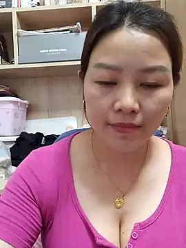 Jennie dogy online show from June 2026 12:22:01 PM