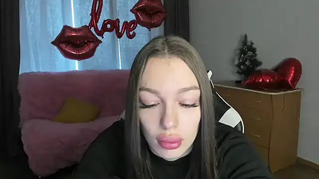 CandyGyrl online show from March 2026 01:05:02 AM