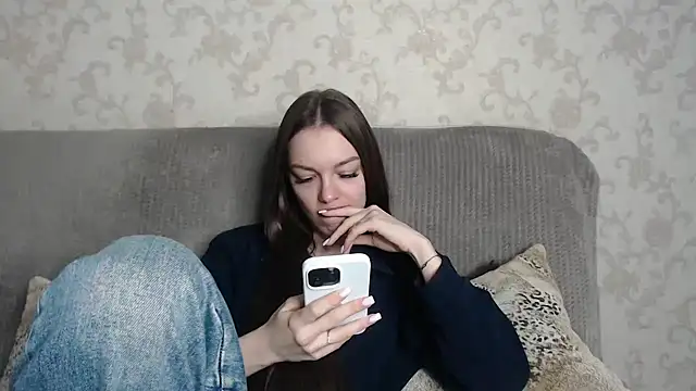 CandyGyrl online show from March 2026 01:03:01 AM