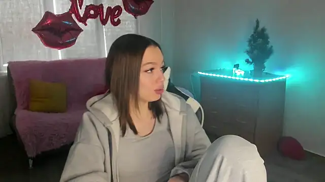 CandyGyrl online show from March 2026 01:33:02 AM