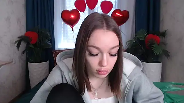 CandyGyrl online show from February 2026 08:03:01 AM