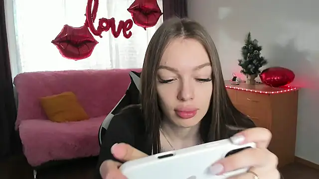 CandyGyrl online show from April 2026 01:07:01 AM