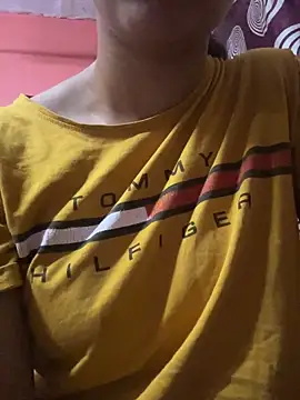 komalsharma99 online show from May 2026 07:20:02 PM