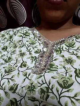 komalsharma99 online show from June 2026 06:12:01 PM