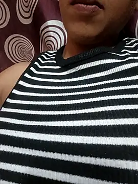 komalsharma99 online show from May 2026 05:35:02 PM