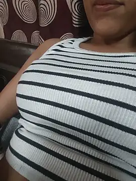 komalsharma99 online show from June 2026 05:23:01 AM