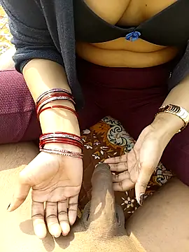 x couple2 online show from February 2026 09:30:01 AM