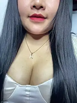 Violet pusy online show from February 2026 05:03:02 PM