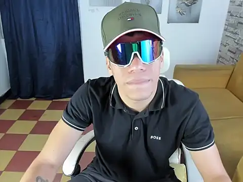 Andres sant  online show from March 2026 04:27:02 AM