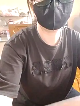 LiilyZi online show from April 2026 01:41:01 AM