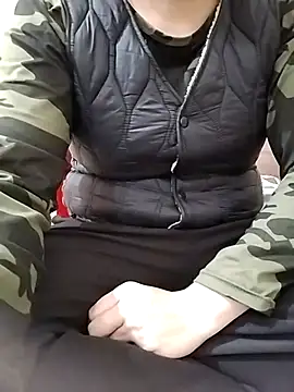 LiilyZi online show from March 2026 01:31:02 AM