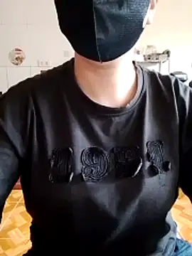 LiilyZi online show from April 2026 07:03:02 AM