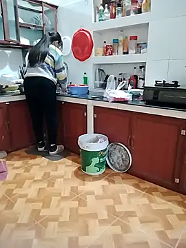 Snapshot of LiilyZi chatting on February 2026 03:39:01 AM LiilyZi online show from February 2026 03:39:01 AM