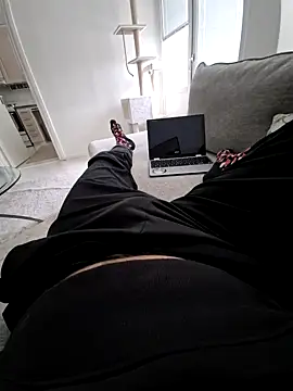 Tommyzzzzzz online show from February 2026 09:18:01 AM