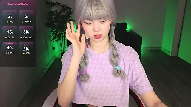 PONKY PINKY online show from May 2026 04:00:02 AM