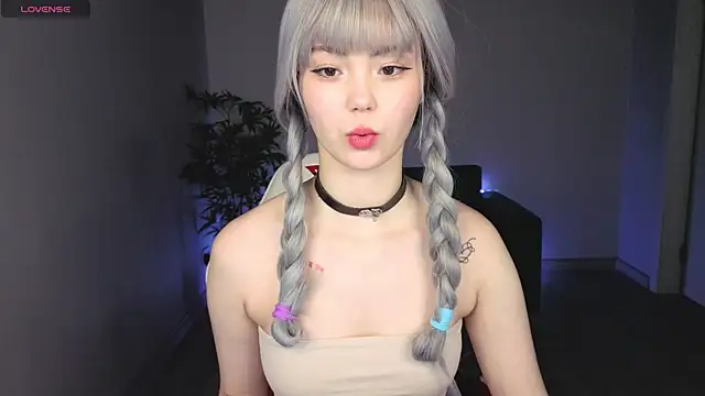 PONKY PINKY online show from May 2026 02:40:02 AM