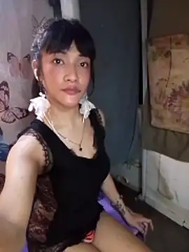 Snapshot of GeorginaLove09 chatting on June 2026 03:52:02 AM GeorginaLove09 online show from June 2026 03:52:02 AM