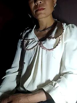 witch-xx online show from May 2026 04:37:02 PM