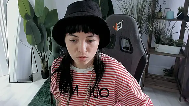 Snapshot of NeoGeisha chatting on July 2026 03:35:01 AM NeoGeisha online show from July 2026 03:35:01 AM