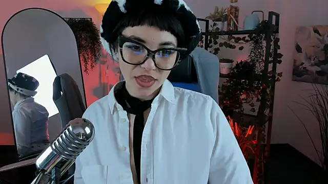 NeoGeisha online show from May 2026 04:04:02 PM