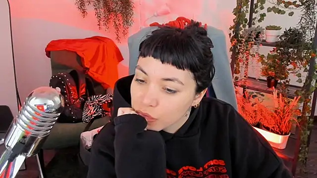 NeoGeisha online show from May 2026 01:06:02 PM