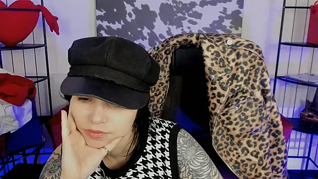 Snapshot of NeoGeisha chatting on June 2026 07:02:01 AM NeoGeisha online show from June 2026 07:02:01 AM