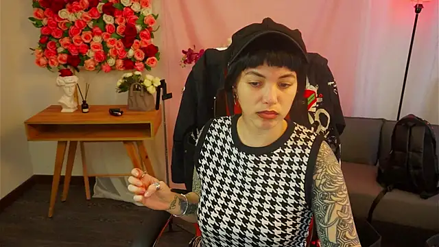 NeoGeisha online show from April 2026 01:23:02 PM