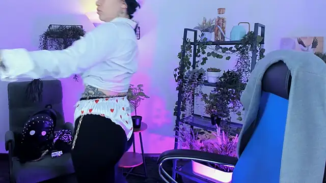 NeoGeisha online show from May 2026 01:12:02 PM