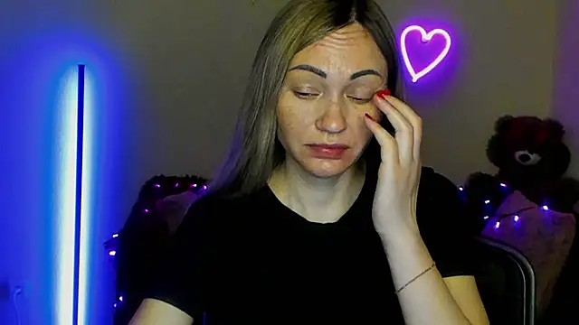 BlondMikey22 online show from May 2026 11:31:02 AM