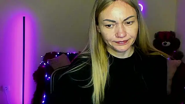 BlondMikey22 online show from April 2026 05:31:01 PM