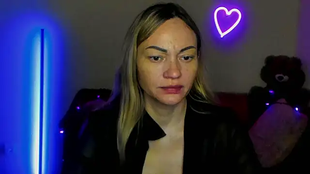 BlondMikey22 online show from June 2026 05:30:01 AM