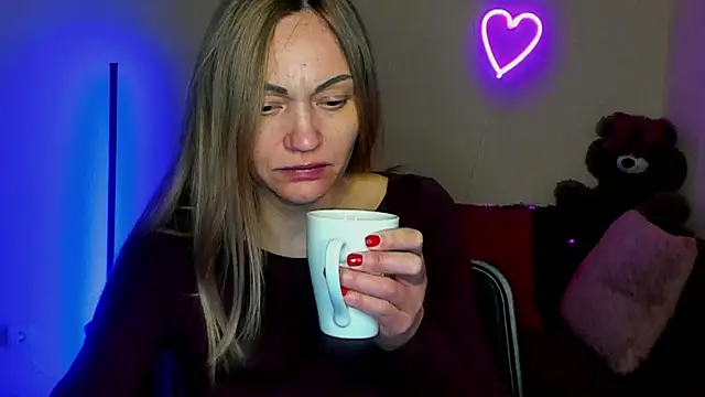 BlondMikey22 online show from April 2026 05:27:02 PM