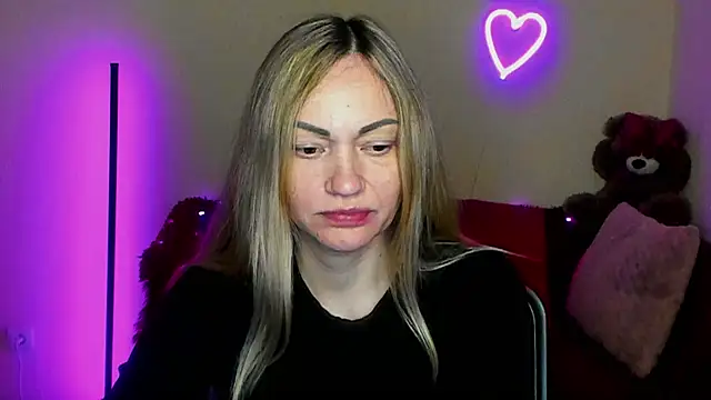 BlondMikey22 online show from April 2026 05:31:01 PM