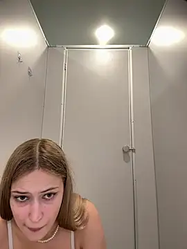 blonde exe online show from July 2026 02:39:02 PM