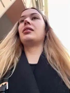 blonde exe online show from March 2026 01:24:01 PM