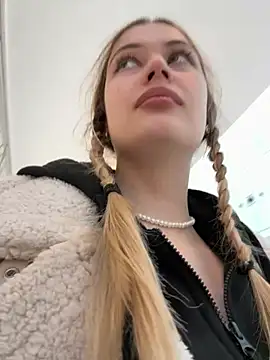 blonde exe online show from April 2026 03:25:01 PM