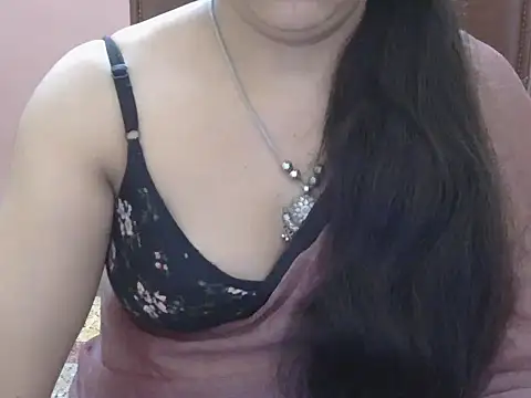 Cute Sheetal online show from May 2026 01:17:02 PM