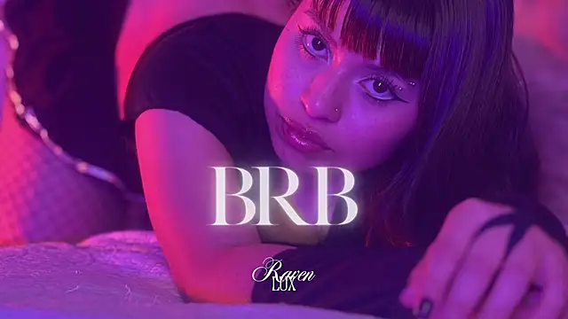 Raven Luxx online show from February 2026 02:01:01 AM