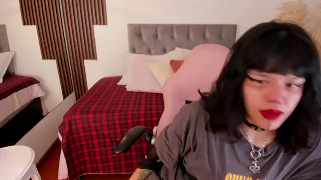 Nahemot sadish online show from February 2026 12:13:02 PM